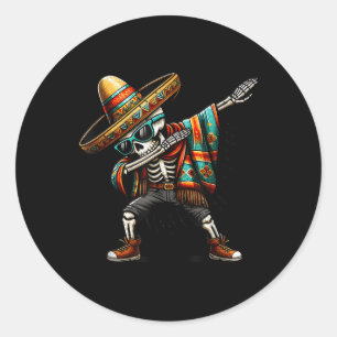 Pegatina Redonda Curioso esqueleto mexicano de Dabbing Poncho Cinco