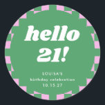 Pegatina Redonda Cute Checkerboard Pink Green 21st Birthday Persona<br><div class="desc">Cute Divertido Retro Rosa y Green Checkerboard Geométrico 21er Fiesta de cumpleaños Personalizado Clásico Pegatina de Ronda</div>