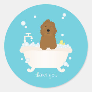 Pegatina Redonda Cute Goldendoodle Bubble Bath