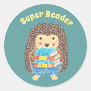 Pegatina Redonda Cute hedgehog cargando libros que recompensan a pe