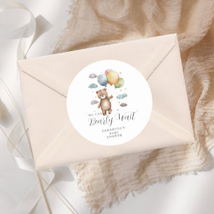 Pegatina Redonda Cute podemos esperar con oso globo Cumpleaños de b
