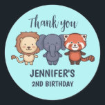 Pegatina Redonda Cute Safari Animals Kids Zoo Birthday Party<br><div class="desc">Los pequeños favores partidarios para los niños,  niños o chicas que aman a los animales. Perfecto para la fiesta de cumpleaños de los niños,  los favores de fiesta y la etiqueta de agradecimiento. También puede personalizar el texto para la ducha de bebé u otra ocasión y fiesta.</div>