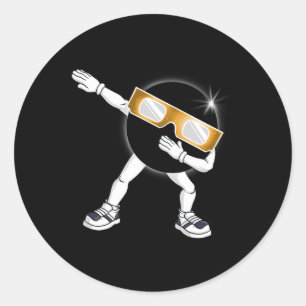 Pegatina Redonda Dabbing Eclipse solar total 2024 Chica de niños Da