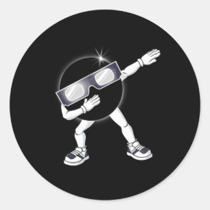 Pegatina Redonda Dabbing Eclipse solar total 2024 Total niños Dab