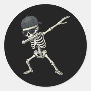 Pegatina Redonda Dabbing Skeleton Pirate Niños Halloween Jolly Roge