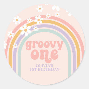 Pegatina Redonda Daisy Groovy Un arcoiris Pastel primer cumpleaños