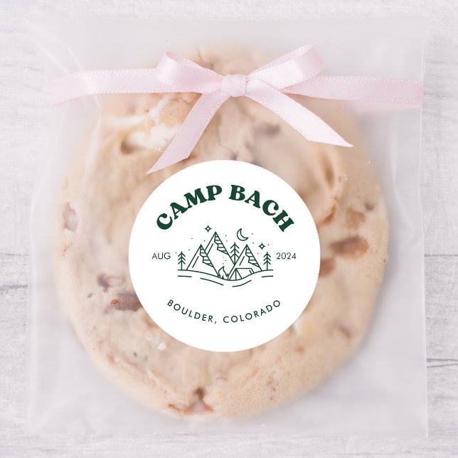 Pegatina redonda de Camp Bachelorette (Subido por el creador)