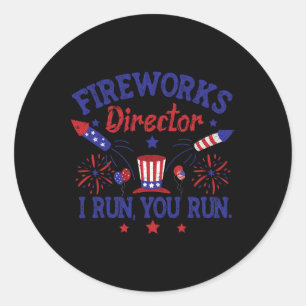 Pegatina Redonda De Julio El Director De Fireworks Te Dirijo Hombre