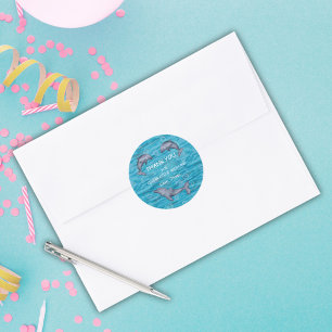 Pegatina Redonda Debajo del mar con los delfines Clásicos de la fie