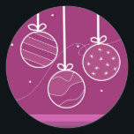 Pegatina Redonda Decoraciones Purple Christmas<br><div class="desc">Decoración de Navidad violeta en bonito,  colgada de cintas sobre un fondo morado.</div>