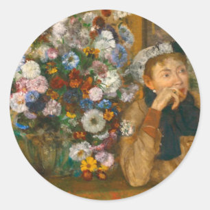 Pegatina Redonda Degas, una mujer sentada al lado de una bolsa de f
