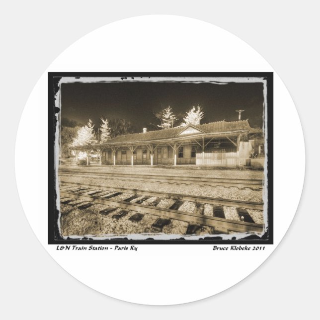 Pegatina Redonda Depósito de pasajeros de L&N (Anverso)