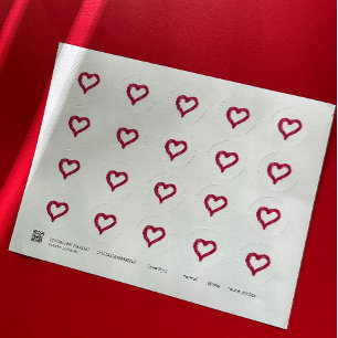 Pegatina Redonda Desordenado - un corazón dibujado imperfectamente 