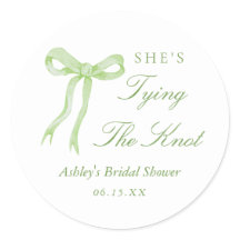 Despedida de soltera con lazo verde Ella está atan