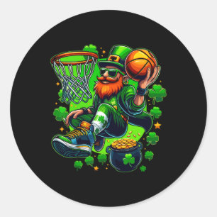 Pegatina Redonda Día de San Patricio Leprechaun Dunking con estilo