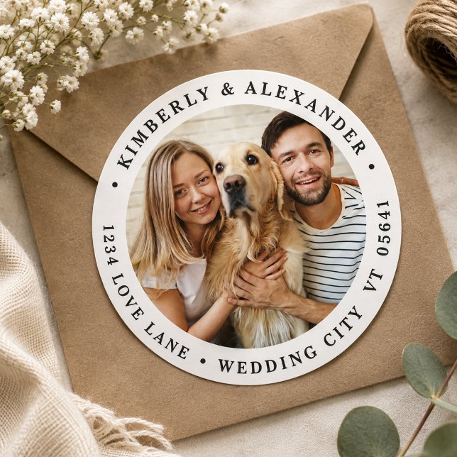 Pegatina Redonda Dirección de devolución de boda con foto personali (Custom Photo Modern Wedding Return Address Classic Round Sticker)