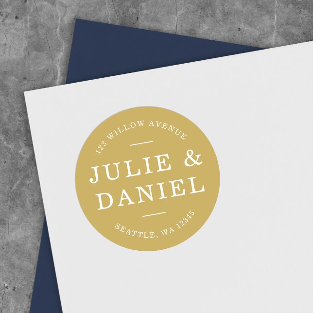 Pegatina Redonda Dirección de retorno de la pareja moderna de estil (Subido por el creador)