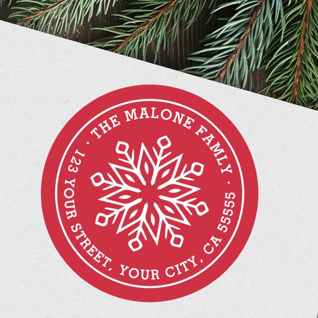 Pegatina Redonda Dirección de retorno rojo de copo de nieve mínima  (Modern minimal snowflake red return address classic round sticker)