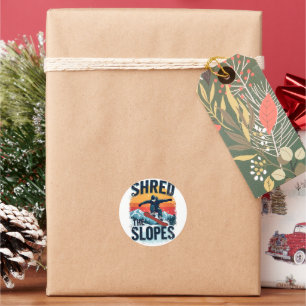 Pegatina Redonda Diseño de deportes de invierno - "Shred the Slopes