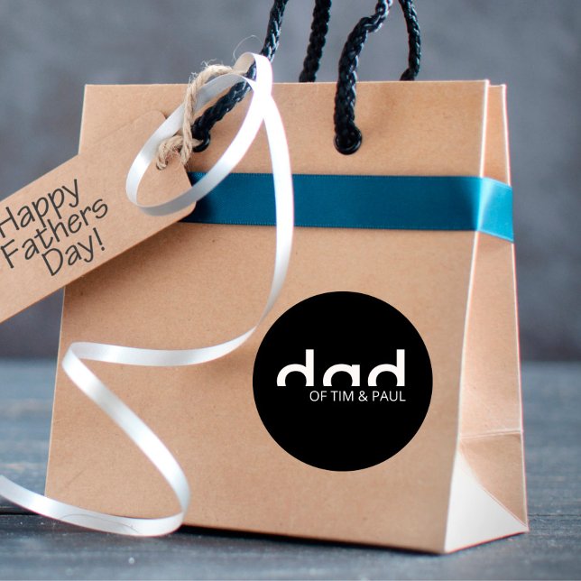 Pegatina Redonda Diseño moderno y simple de papá con nombres de niñ (Subido por el creador)