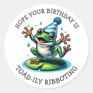 Pegatina Redonda Divertido cumpleaños temático de Frog