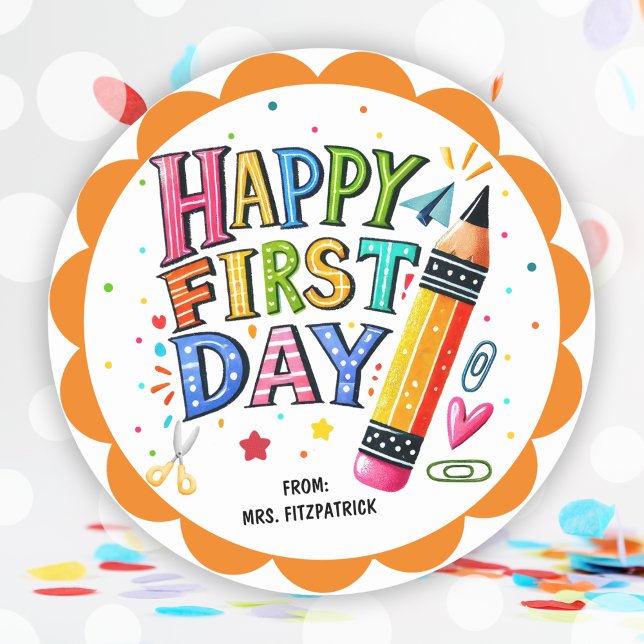 Pegatina Redonda Divertido Feliz Primer Día Del Lápiz Escolar (Fun Happy First Day Of School Pencil Classic Round Sticker)