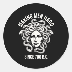 Pegatina Redonda Diviértete Medusa diciendo que hace a los hombres 