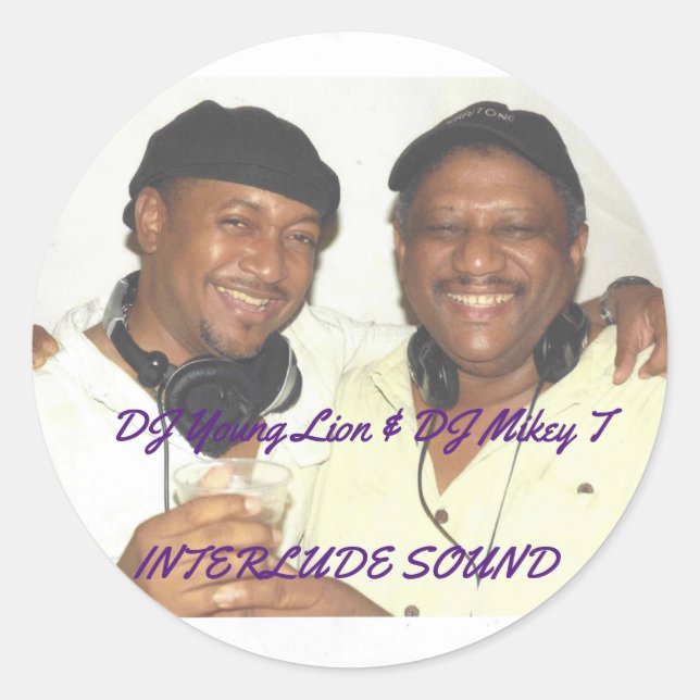 PEGATINA REDONDA DJ JOVEN LEÓN & DJ MIKEY T (Anverso)