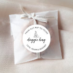 Pegatina Redonda Doggie Dog Treat Mascota Wedding Favor de la ducha<br><div class="desc">Doggie Dog Treat Mascota Wedding Favor de novia Ducha Clásica Ronda Pegatina</div>