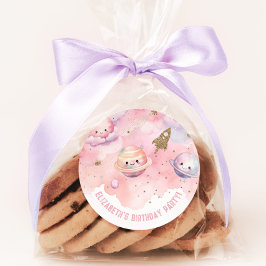 Pegatina Redonda Dos a la niña de la luna rosa Cumpleaños en el esp