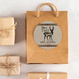 Pegatina Redonda Dos Chicas silvestres Woodland Deer segundo cumple