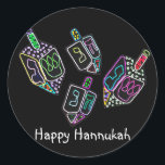 Pegatina Redonda Dreidel, Dreidel, Pegatinas Dreidel<br><div class="desc">Ilustracion gráfico de un Hannukah soñaba con colores brillantes. Aclarar las vacaciones con este diseño colorido.</div>