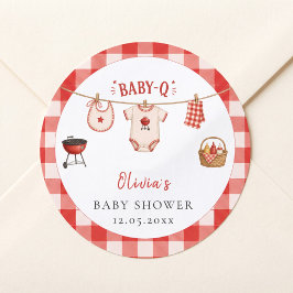 Pegatina Redonda Ducha de bebé con barbacoa de gingham rojo rústico