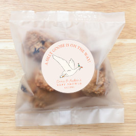 Pegatina Redonda Ducha de Bebé de Silly Goose en Camino