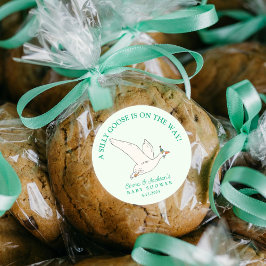 Pegatina Redonda Ducha de bebé verde Silly Goose en camino