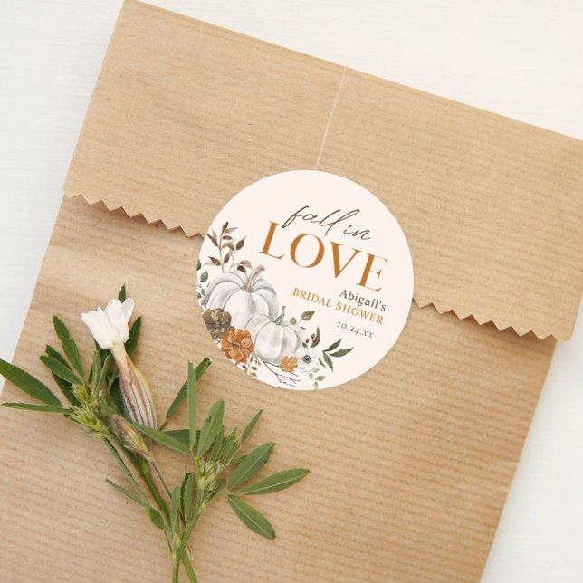 Pegatina Redonda Ducha de Novia Floral Rústica de Calabaza (Rustic Floral Pumpkin Bridal Shower Round Sticker Autumn Gift Tag Label)