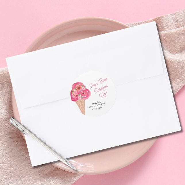 Pegatina Redonda Ducha nupcial personalizada con crema de hielo (Subido por el creador)
