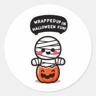 Pegatina Redonda Eine Mummie in einem Kürbis