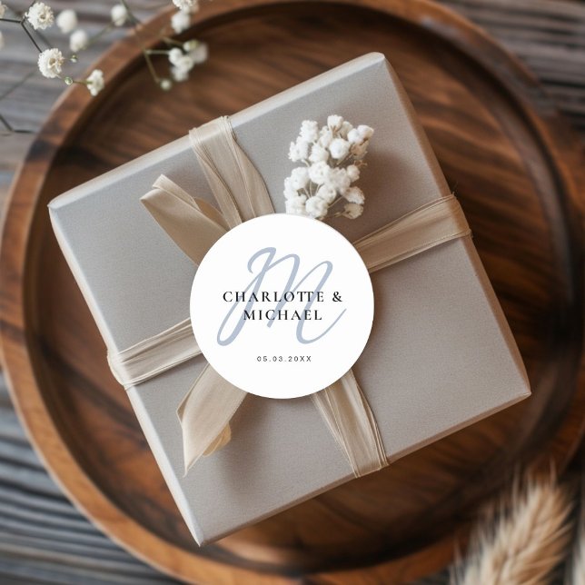 Pegatina Redonda Einfach, elegant, Monogramm (Simple, elegant, monogram classic round sticker with your name and date.)