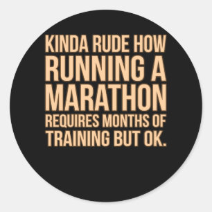 Pegatina Redonda Ejecutar Una Maratón Requiere Entrenamiento De Gim