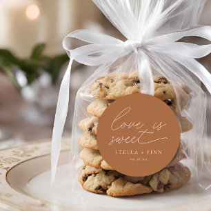 Pegatina Redonda El amor de escritura moderna es dulce Boda