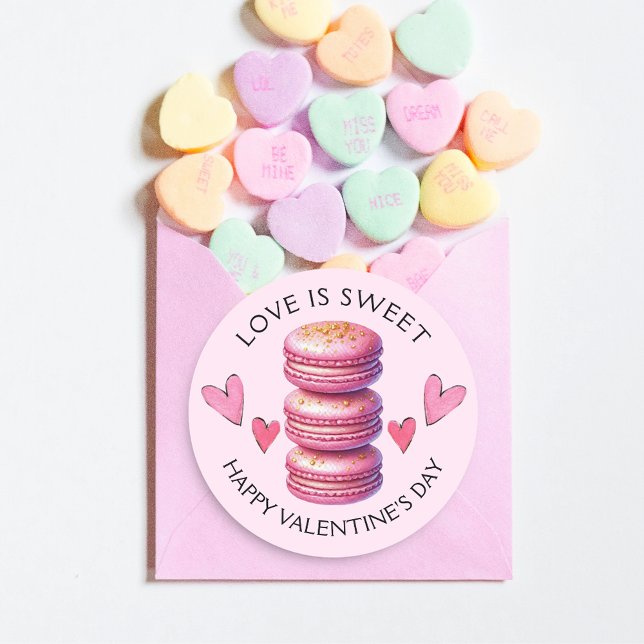 Pegatina Redonda El amor es dulce, feliz día de San Valentín Macaro (Love is sweet, or your own saying, Valentine's Day sticker, or any other event for your packaging.)