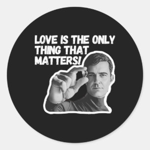 Pegatina Redonda El Amor Es Lo Único Que Es Pegatina.