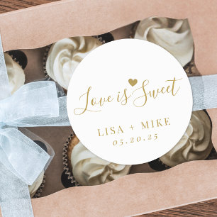 Pegatina Redonda El amor es un dulce favor de la boda personalizada