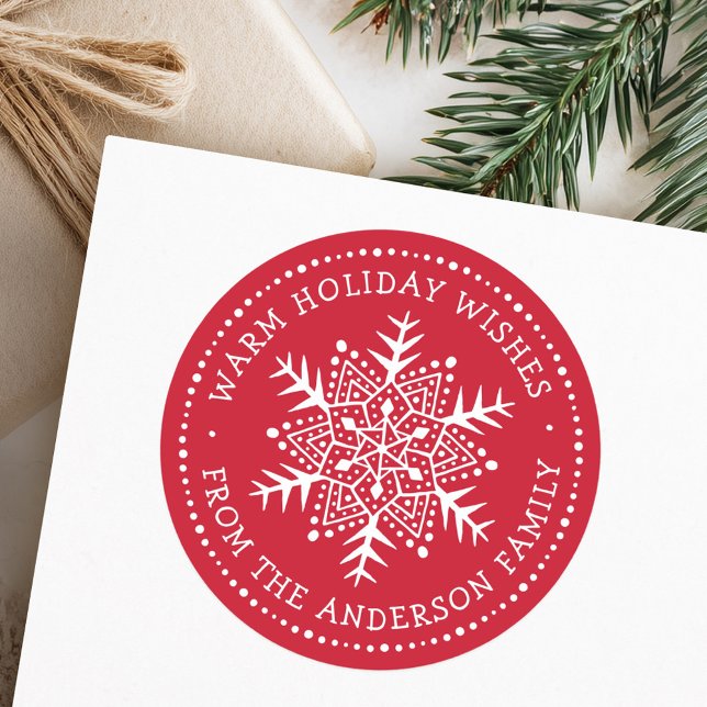 Pegatina Redonda El arte folclórico copo de nieve cálidos deseos de (Folk art snowflake warm winter wishes red classic round sticker)