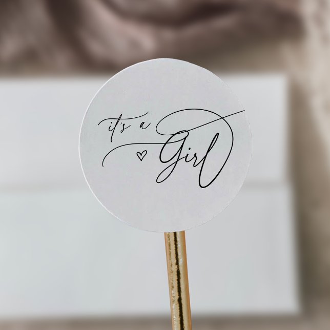 Pegatina Redonda El blanco negro oscuro y moderno es un Baby Shower (DARCY Modern Black White It's A Girl Baby Shower Classic Round Sticker)