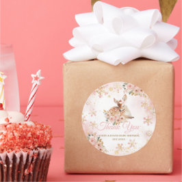 Pegatina Redonda El ciervo rosa de invierno es un Baby Shower Chica