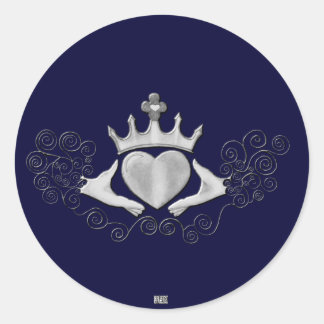 Pegatina Redonda El Claddagh (Plata)