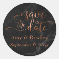 El cobre salva el guión de fecha sobre el mármol n