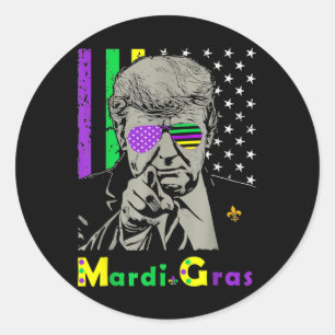 Pegatina Redonda El disfraz de Mardi Gras a Donald Trump es una bro